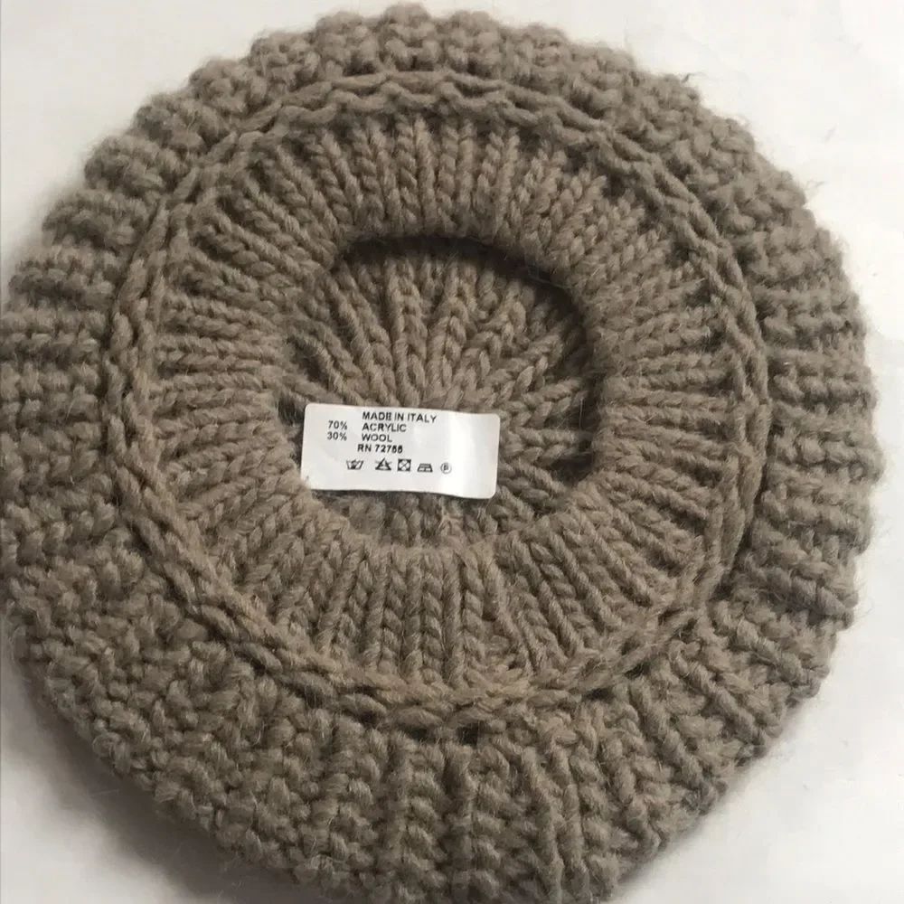 Acrylic And Wool Handmade Women Hat Made In Italy